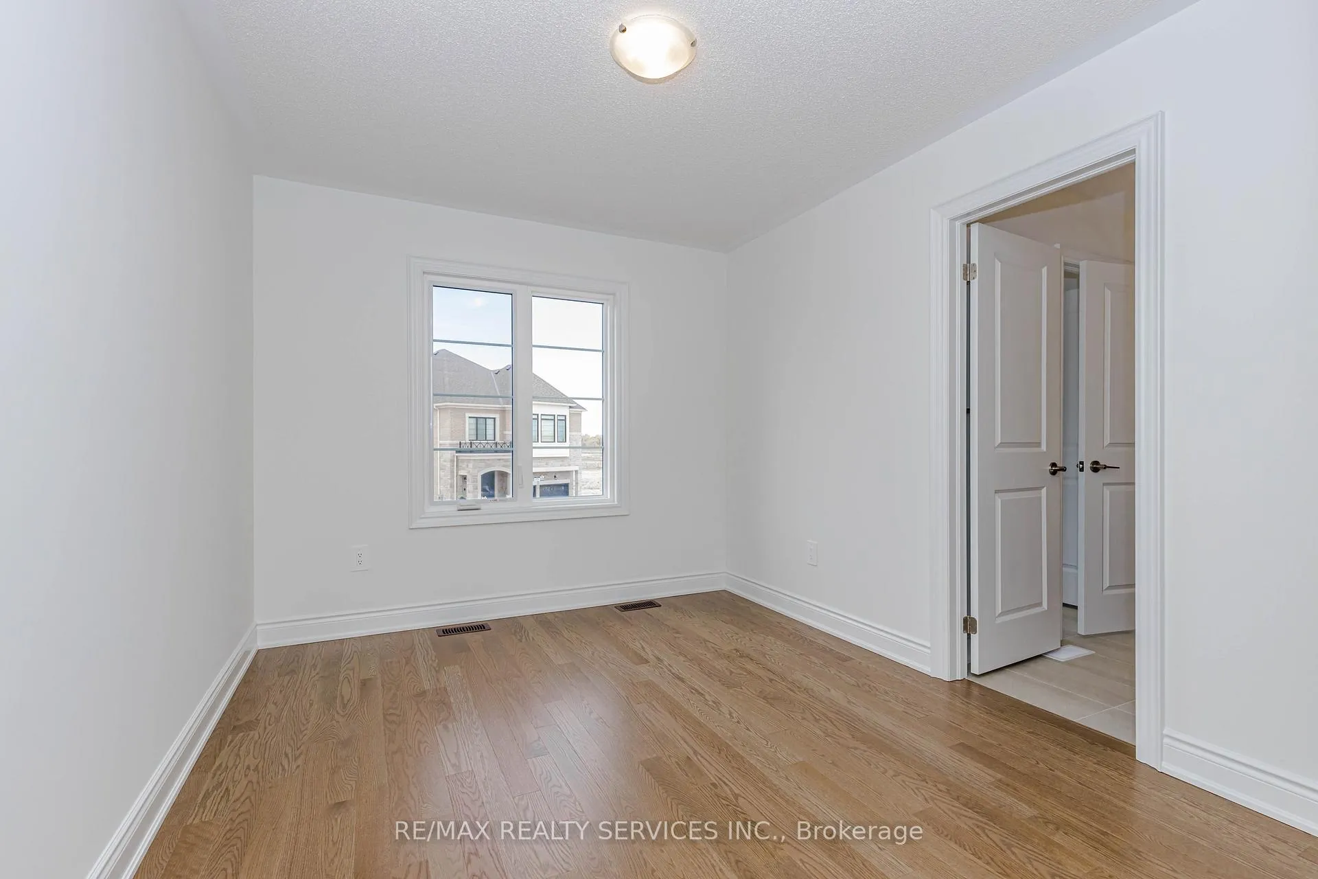 Photo 27 of 66 Circleview Crescent, Brampton, Bram West — HOMEH