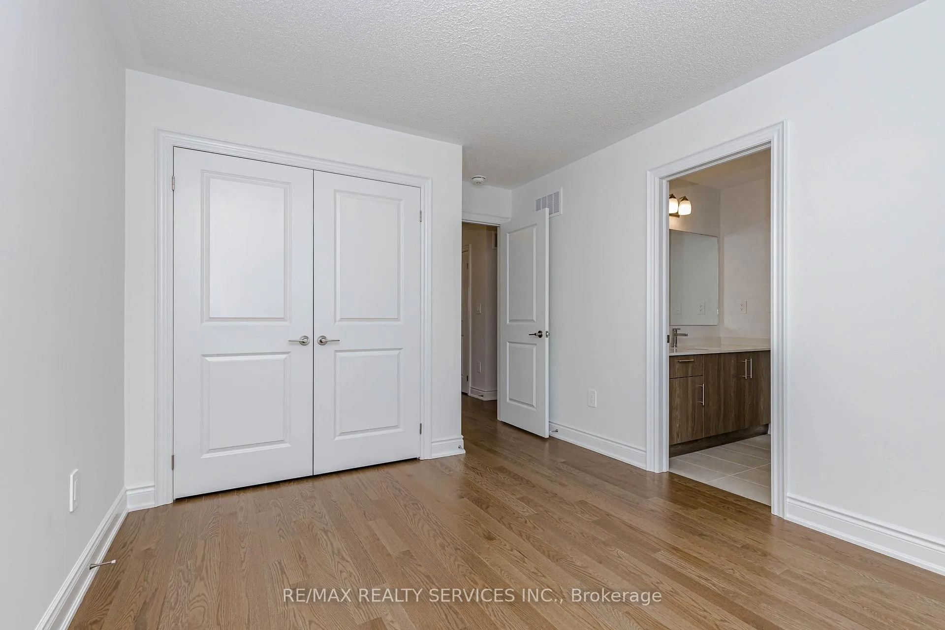 Photo 33 of 66 Circleview Crescent, Brampton, Bram West — HOMEH