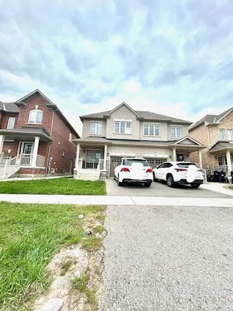 Photo 2 of 24 Yardley Crescent, Brampton, Credit Valley — HOMEH