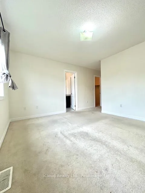Photo 19 of 24 Yardley Crescent, Brampton, Credit Valley — HOMEH