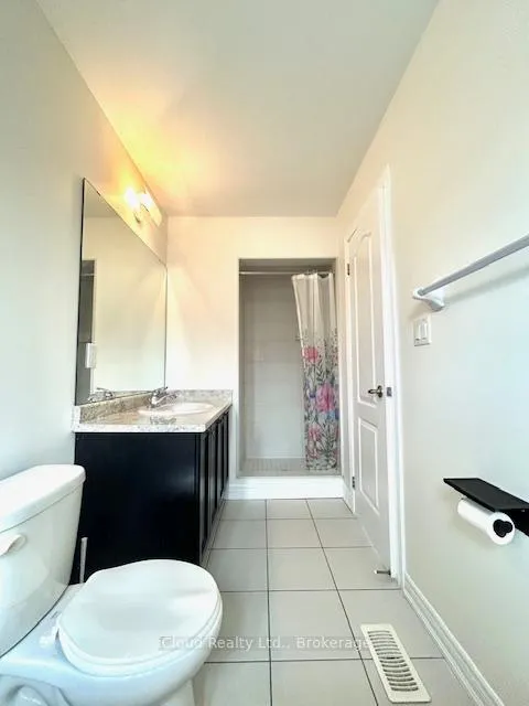 Photo 21 of 24 Yardley Crescent, Brampton, Credit Valley — HOMEH