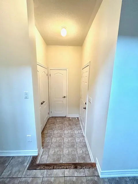 Photo 23 of 24 Yardley Crescent, Brampton, Credit Valley — HOMEH