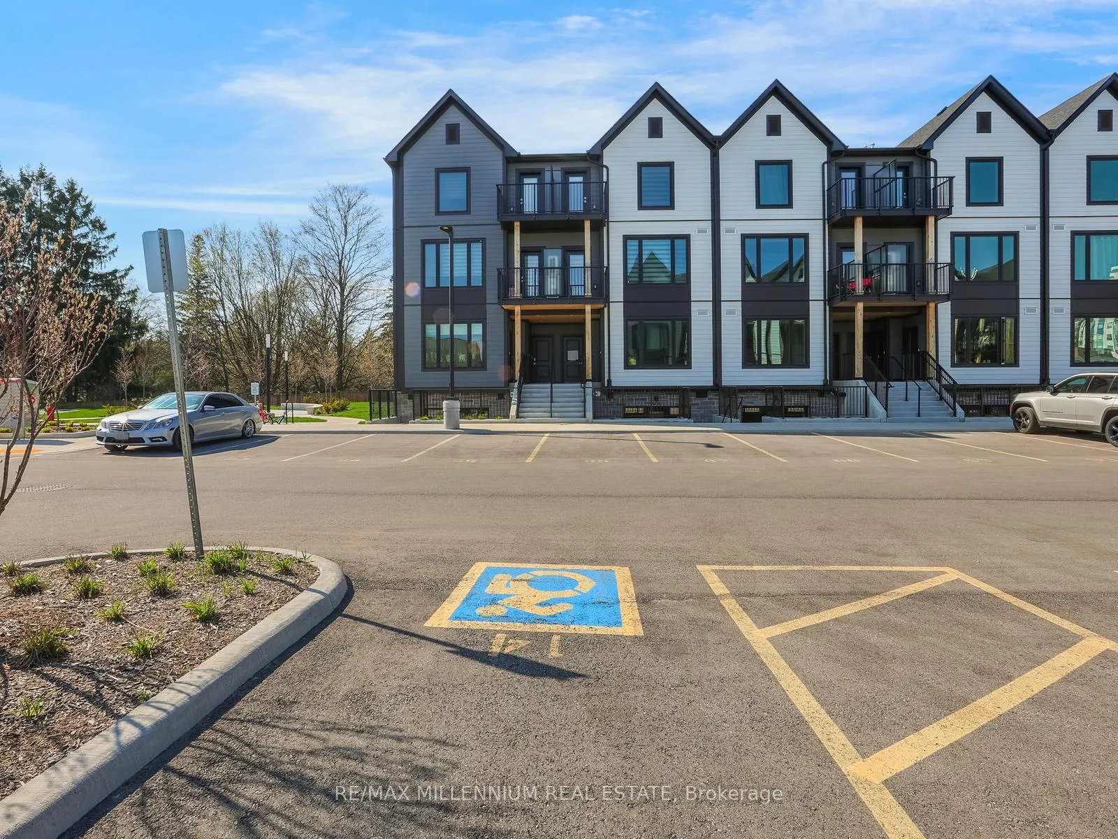Photo 1 of 708 Woolwich Street, Guelph, Riverside Park — HOMEH