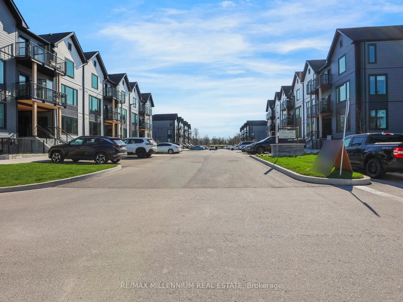 Photo 2 of 708 Woolwich Street, Guelph, Riverside Park — HOMEH