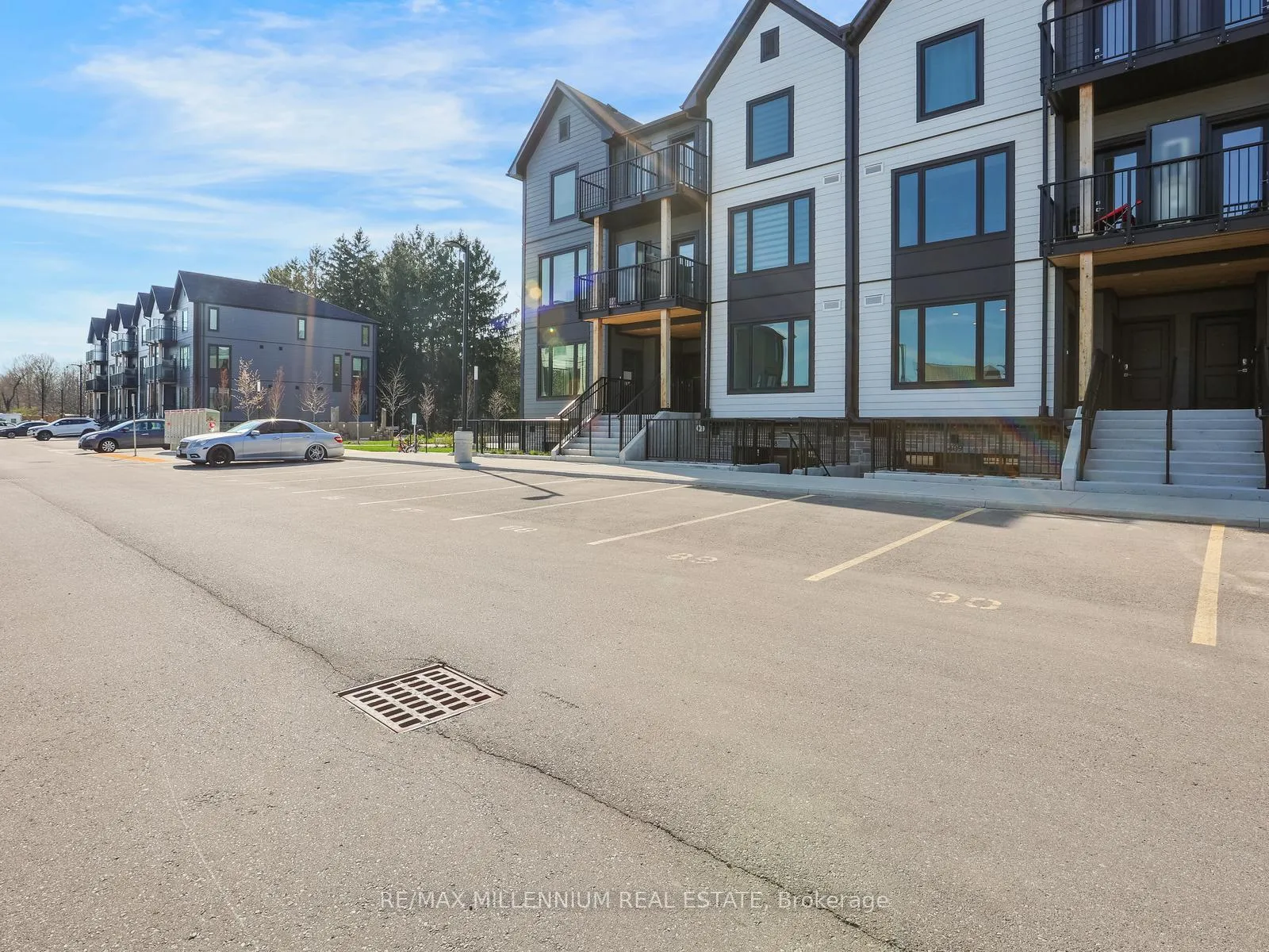 Photo 5 of 708 Woolwich Street, Guelph, Riverside Park — HOMEH