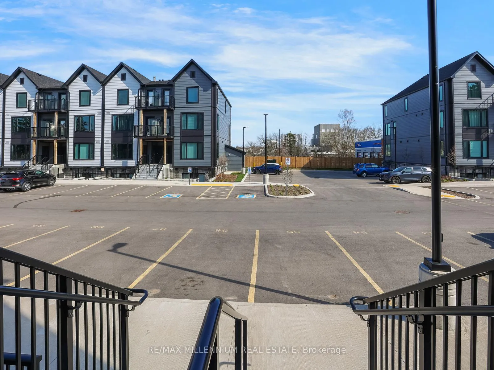 Photo 9 of 708 Woolwich Street, Guelph, Riverside Park — HOMEH