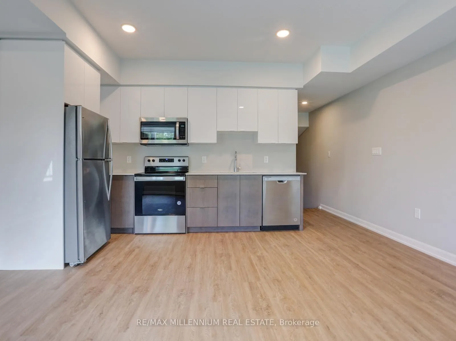 Photo 13 of 708 Woolwich Street, Guelph, Riverside Park — HOMEH