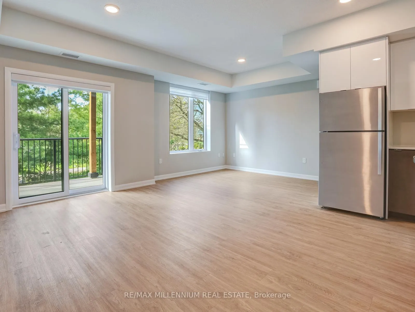 Photo 16 of 708 Woolwich Street, Guelph, Riverside Park — HOMEH