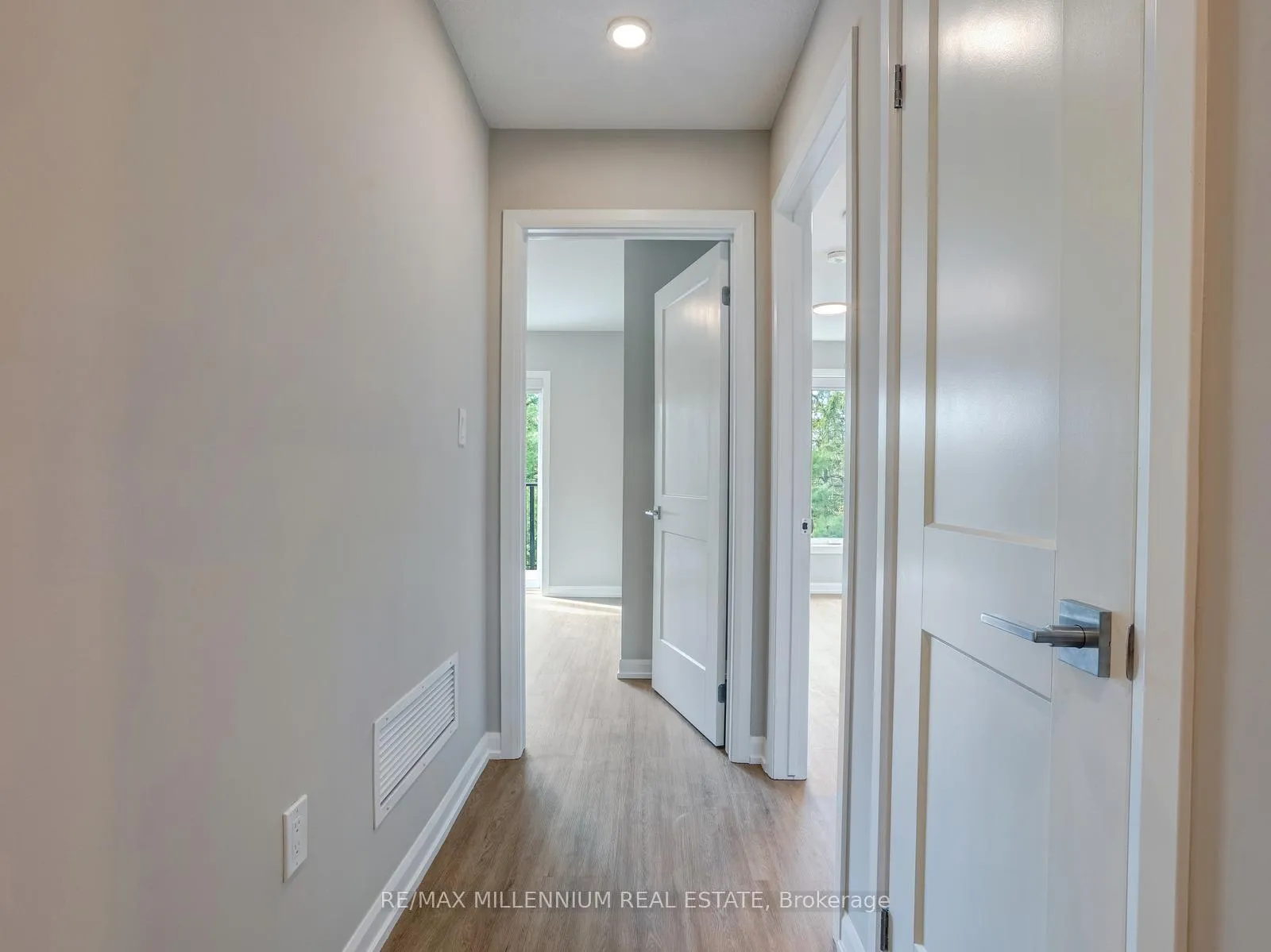 Photo 22 of 708 Woolwich Street, Guelph, Riverside Park — HOMEH
