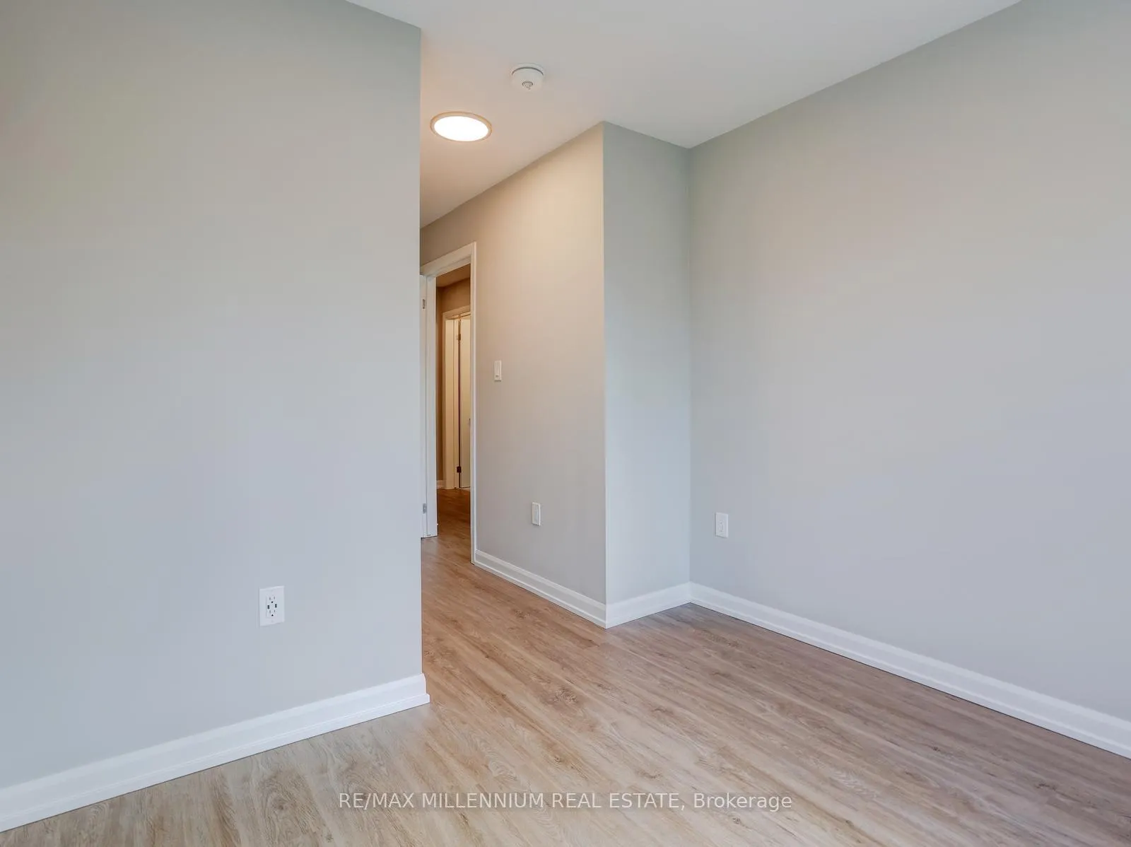 Photo 29 of 708 Woolwich Street, Guelph, Riverside Park — HOMEH
