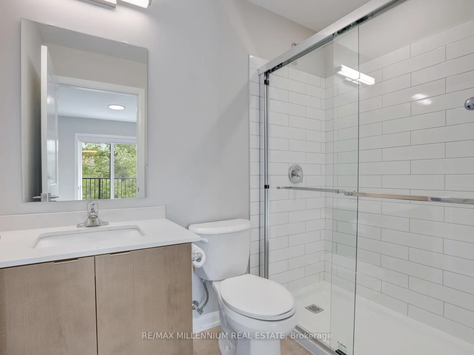 Photo 36 of 708 Woolwich Street, Guelph, Riverside Park — HOMEH