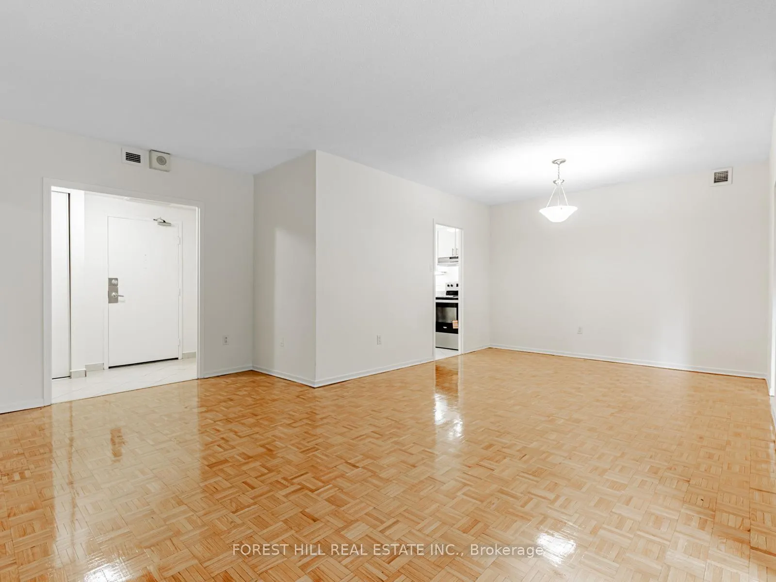 Photo 11 of Unit PL5, 4001 Bayview Avenue, North York, Bayview Woods-Steeles — HOMEH