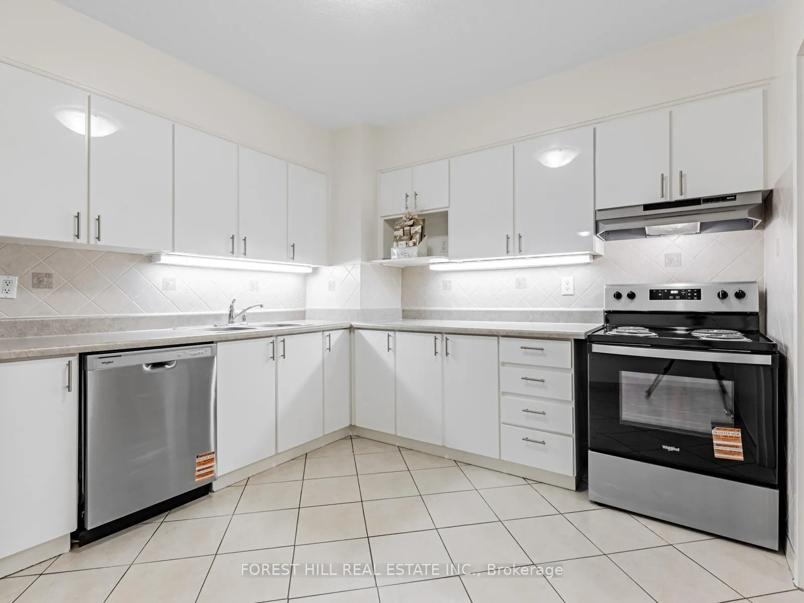 Photo 16 of Unit PL5, 4001 Bayview Avenue, North York, Bayview Woods-Steeles — HOMEH