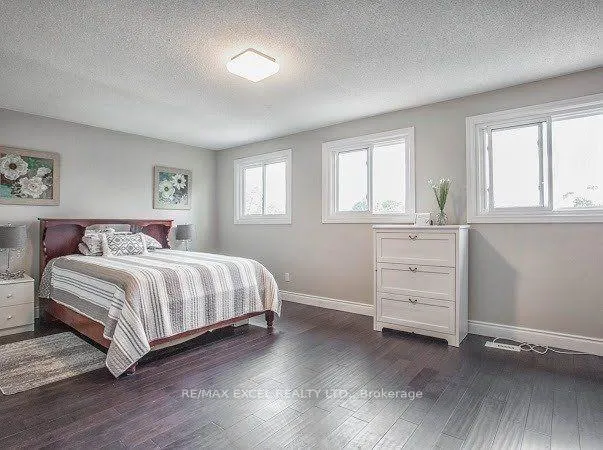 Photo 13 of Unit Upper, 414 Manhattan Drive, Markham, Markville — HOMEH
