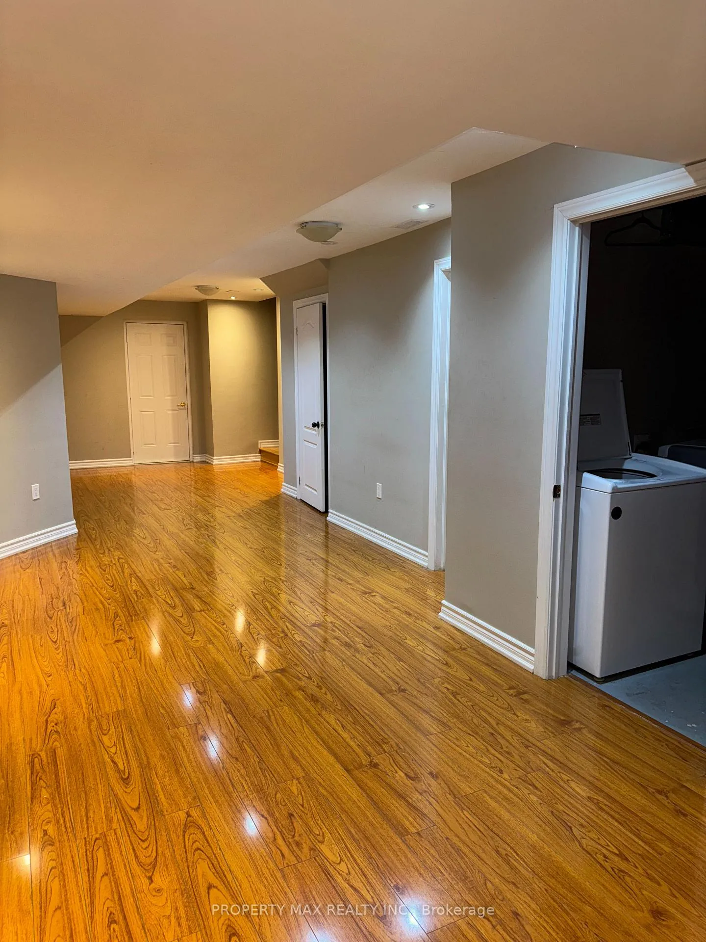 Photo 13 of 22 Batchford Basement Crescent, Markham, Box Grove — HOMEH