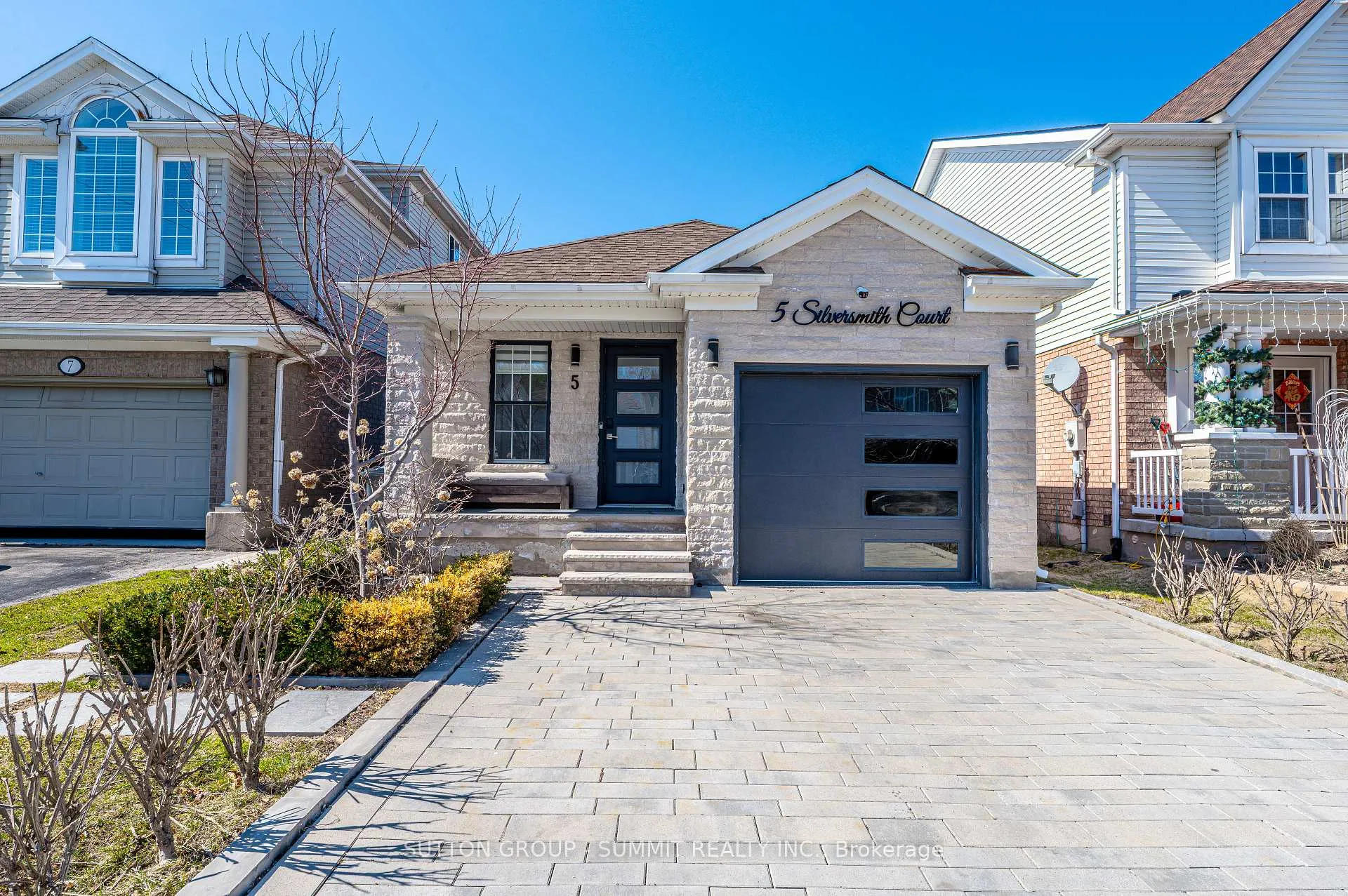 Photo 3 of 5 Silversmith Court, Guelph, Kortright West — HOMEH