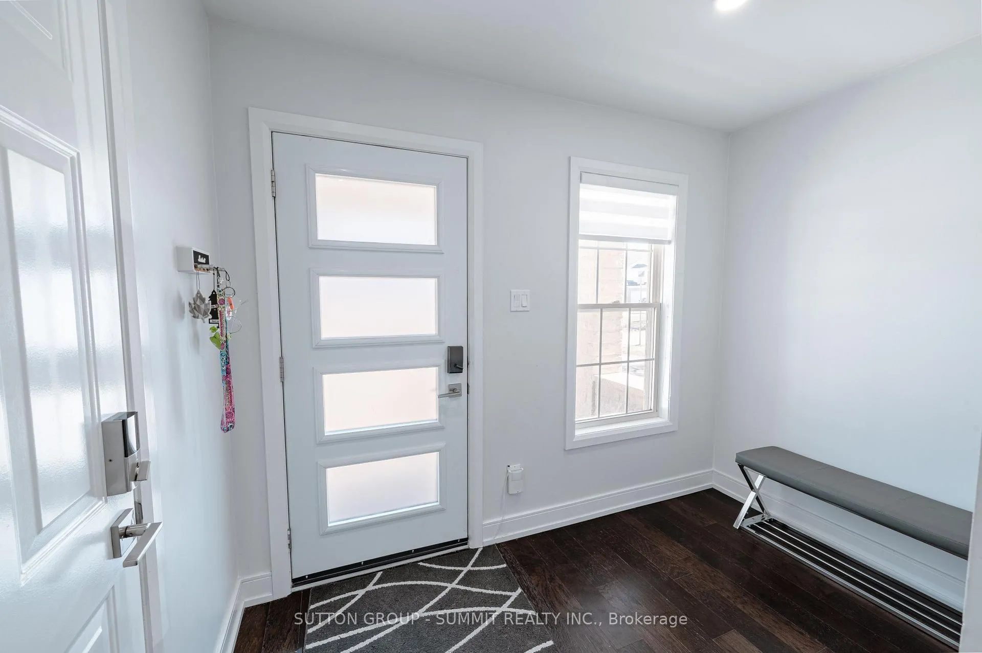 Photo 5 of 5 Silversmith Court, Guelph, Kortright West — HOMEH