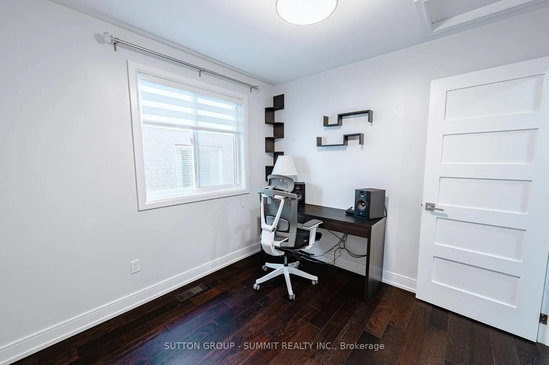 Photo 21 of 5 Silversmith Court, Guelph, Kortright West — HOMEH