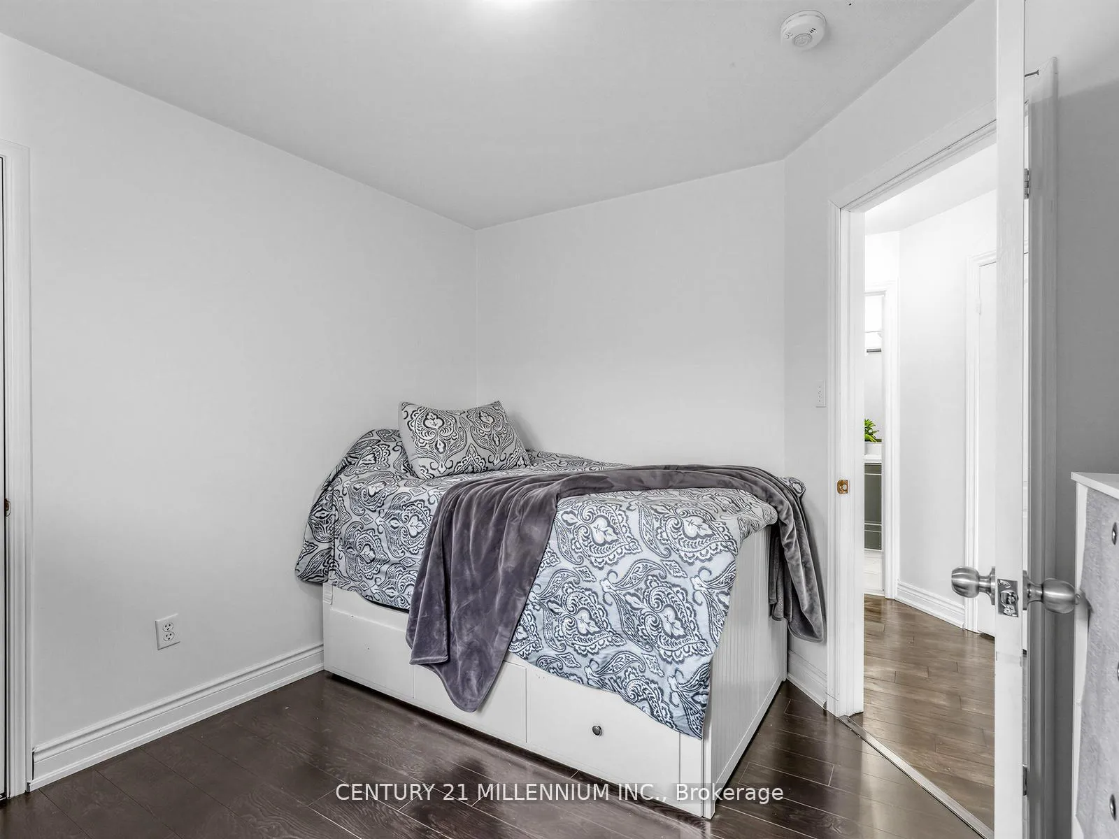 Photo 23 of 16 Albery Road, Brampton, Fletcher's Meadow — HOMEH