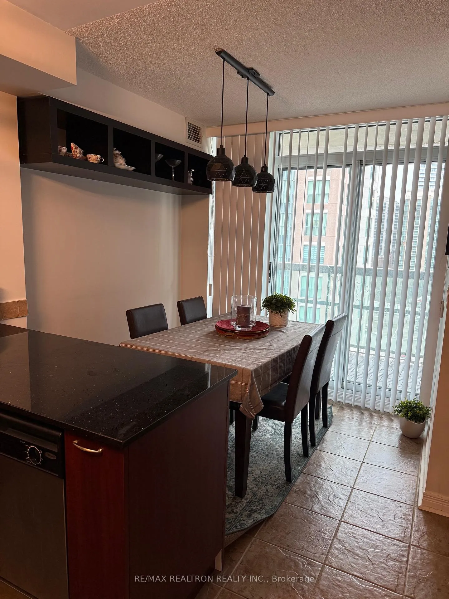 Photo 3 of Unit 1610, 503 Beecroft Road, North York, Willowdale West — HOMEH
