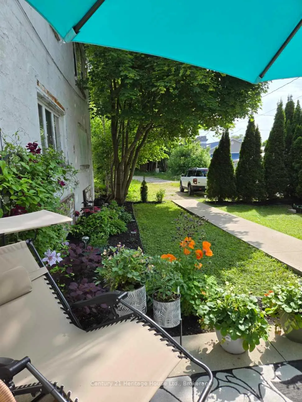 Photo 2 of Unit B, 221 Main Street, Wellington North, Mount Forest — HOMEH