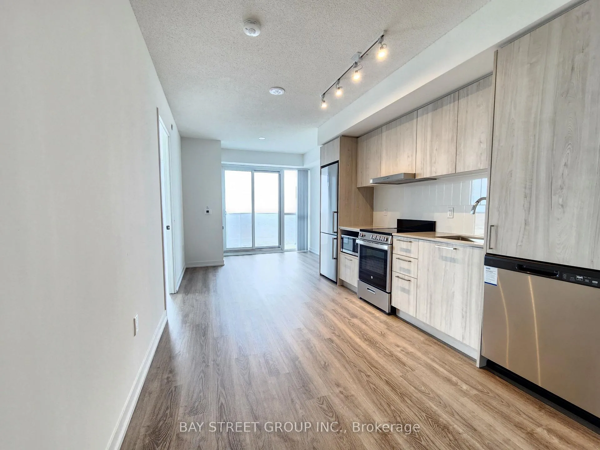 Photo 7 of Unit 3903, 195 Commerce Street, Vaughan, Vaughan Corporate Centre — HOMEH