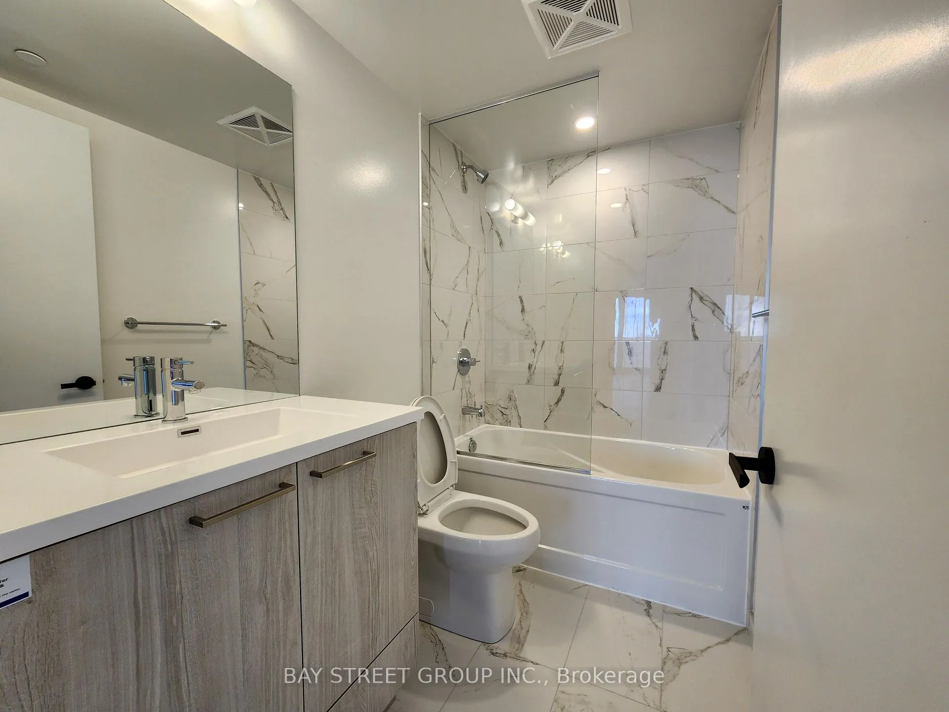 Photo 14 of Unit 3903, 195 Commerce Street, Vaughan, Vaughan Corporate Centre — HOMEH