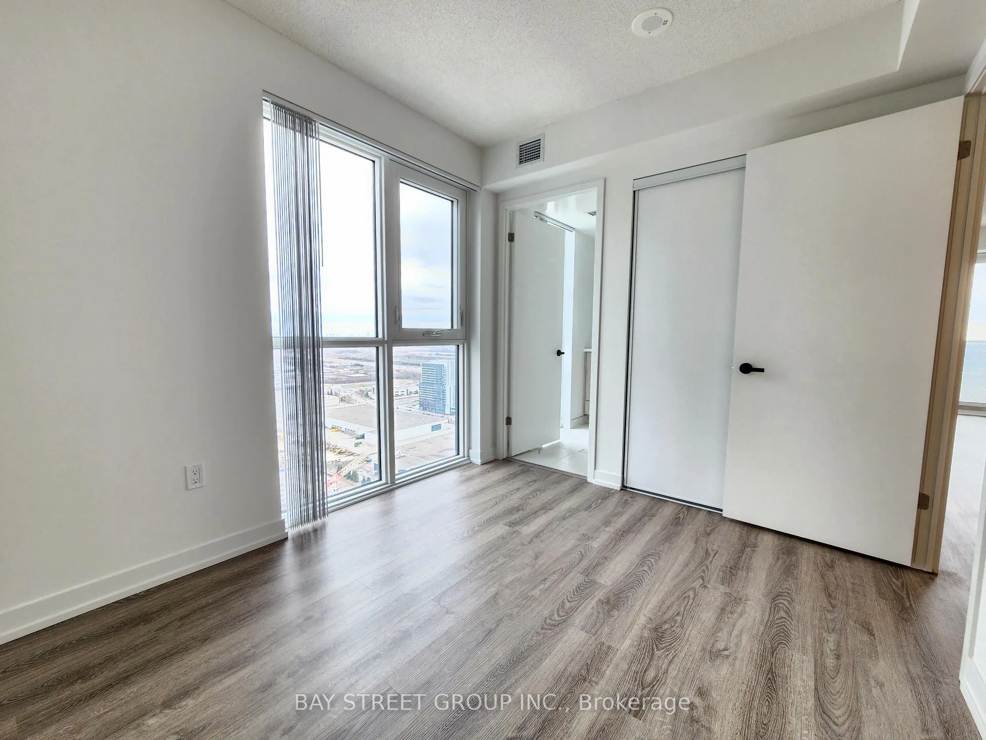 Photo 18 of Unit 3903, 195 Commerce Street, Vaughan, Vaughan Corporate Centre — HOMEH