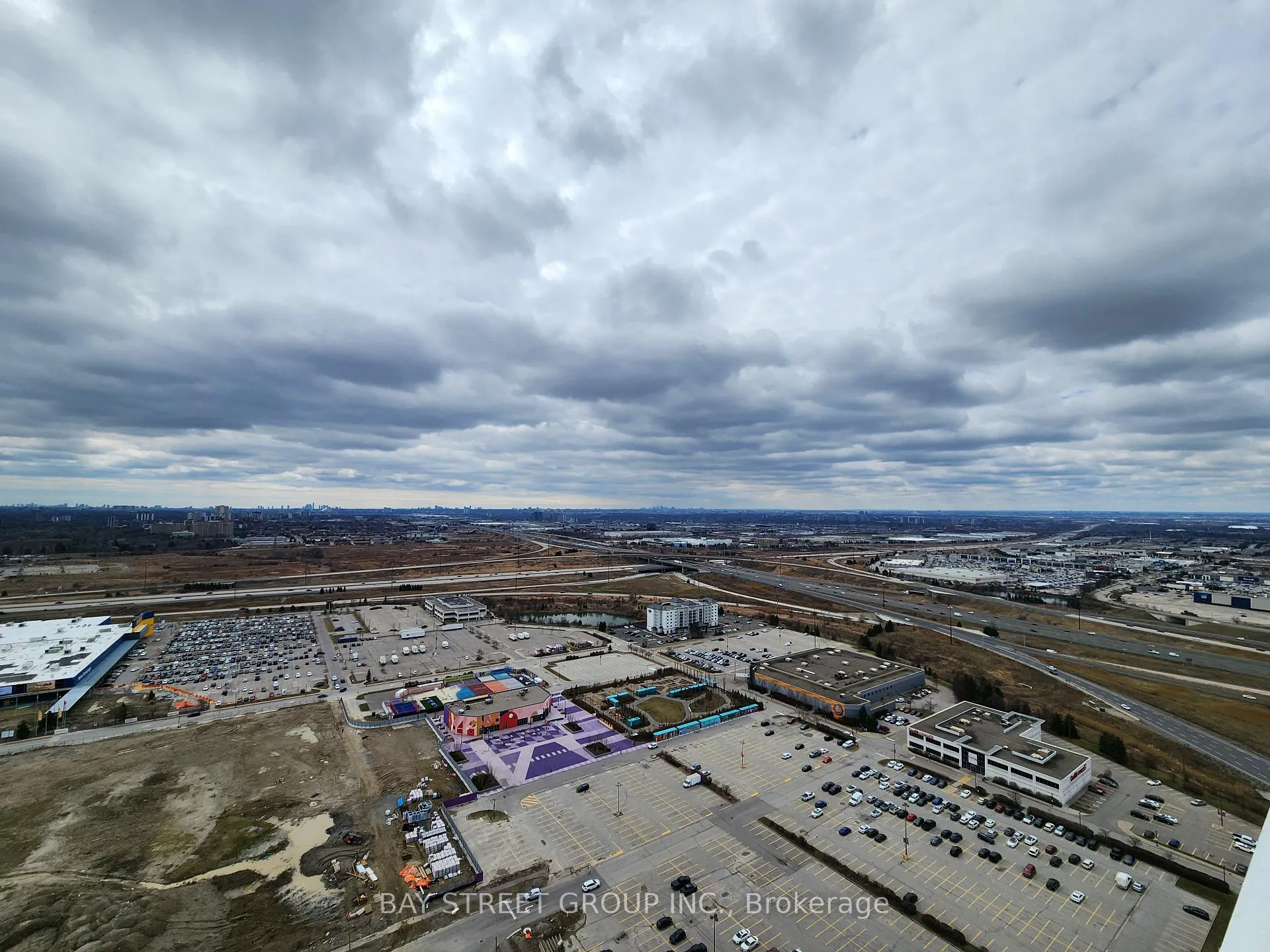 Photo 19 of Unit 3903, 195 Commerce Street, Vaughan, Vaughan Corporate Centre — HOMEH