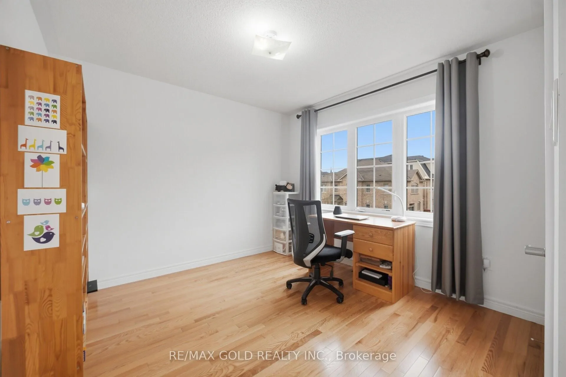 Photo 13 of 26 Geranium Crescent, Brampton, Bram West — HOMEH