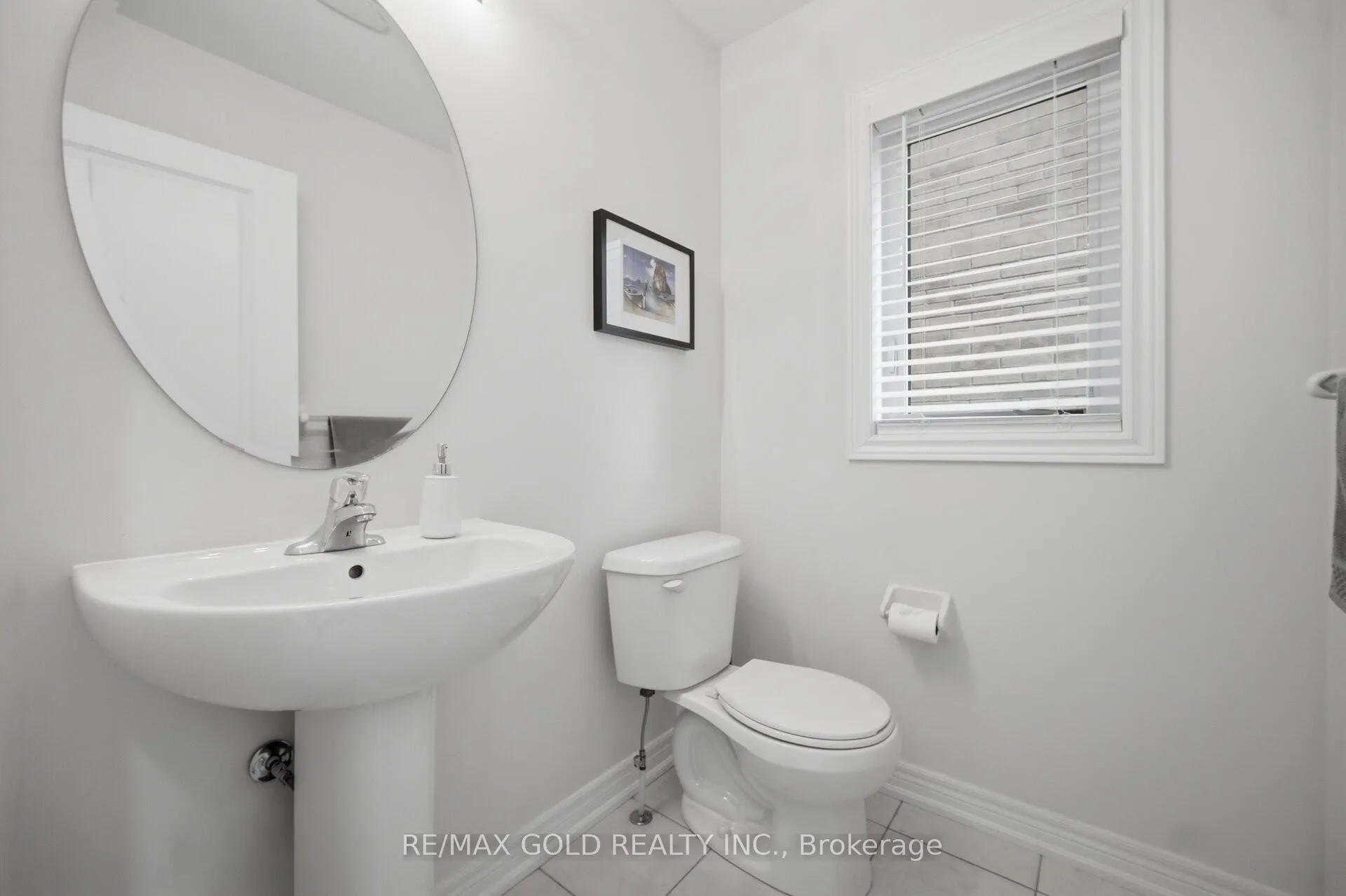 Photo 18 of 26 Geranium Crescent, Brampton, Bram West — HOMEH