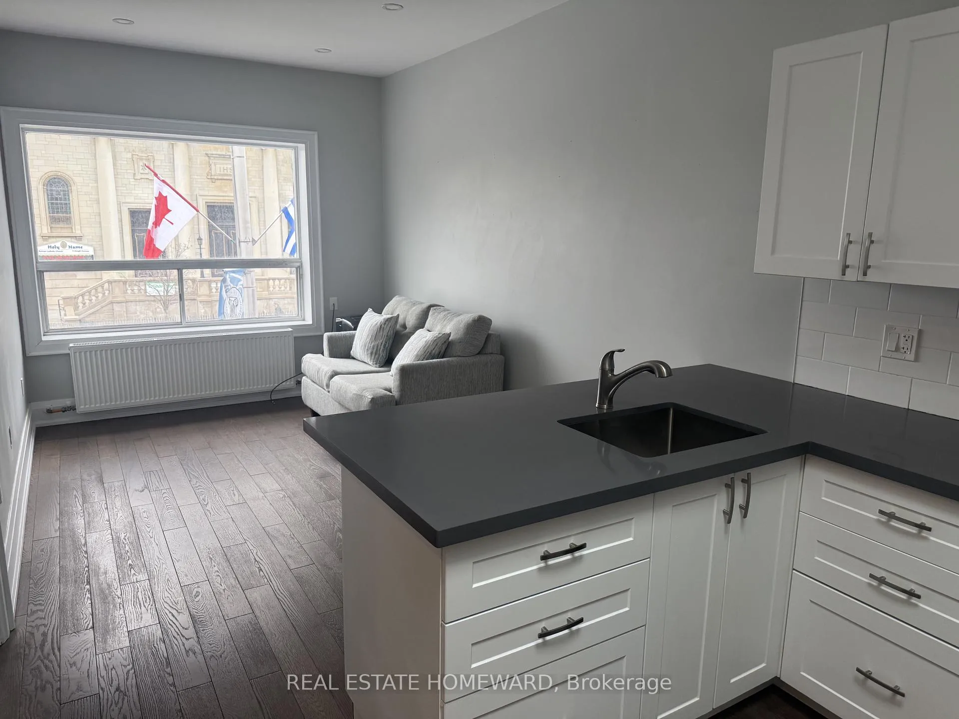 Photo 10 of Unit Apt 4, 611 Danforth Avenue, Toronto, North Riverdale — HOMEH