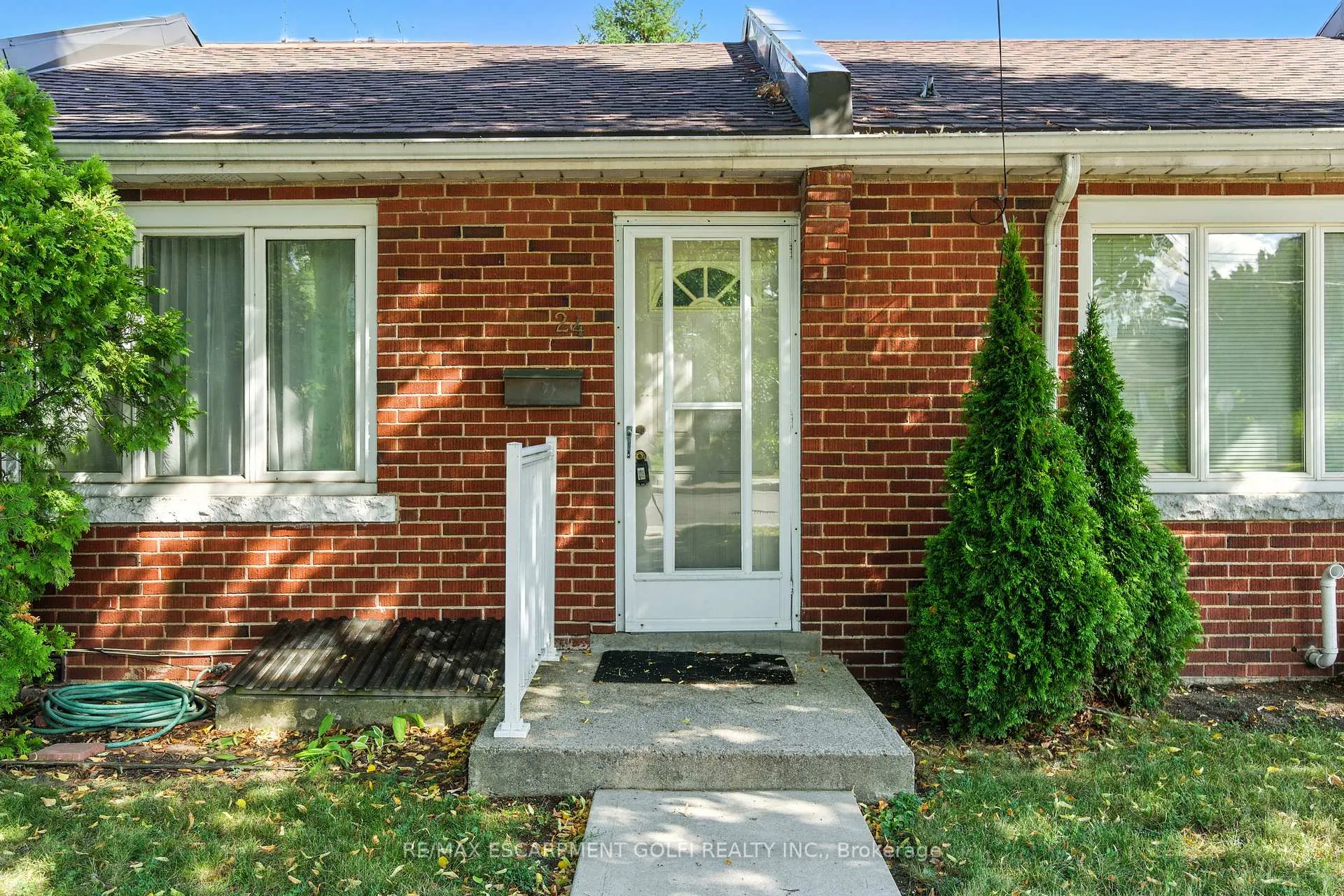 Photo 1 of 24 Macklin Street N, Hamilton, Westdale — HOMEH