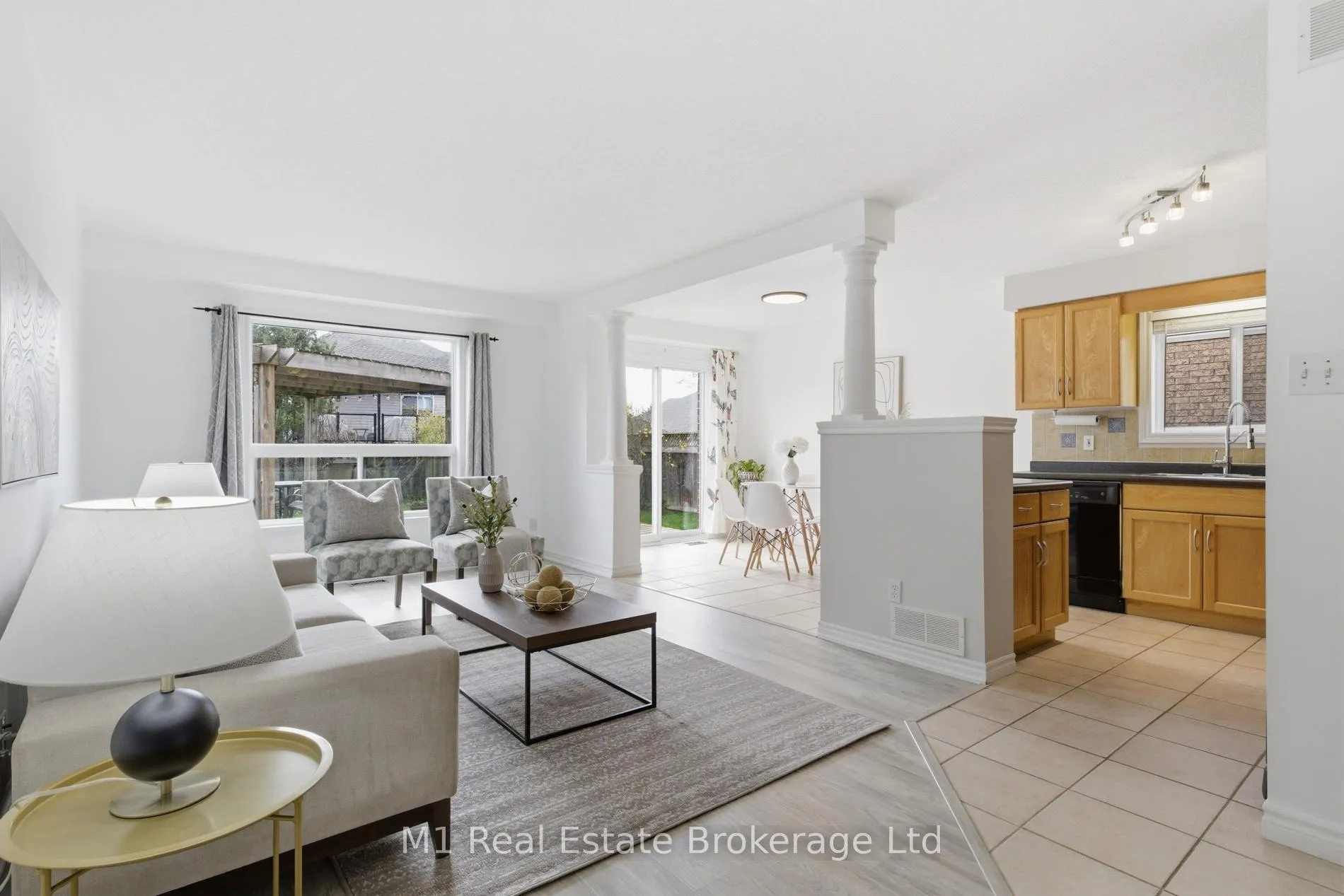 Photo 7 of 577 Mctavish Street, Centre Wellington, Fergus — HOMEH