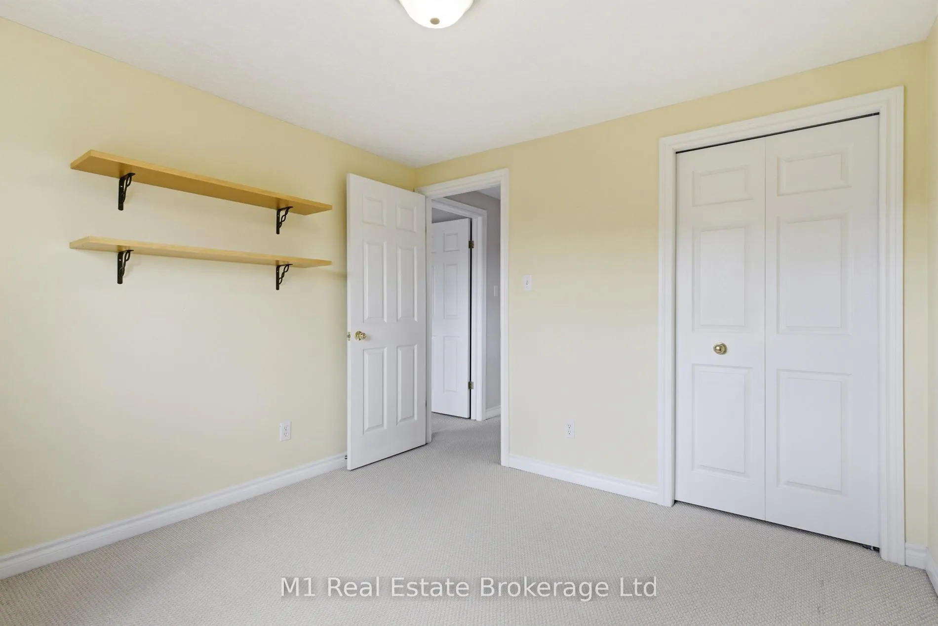 Photo 22 of 577 Mctavish Street, Centre Wellington, Fergus — HOMEH