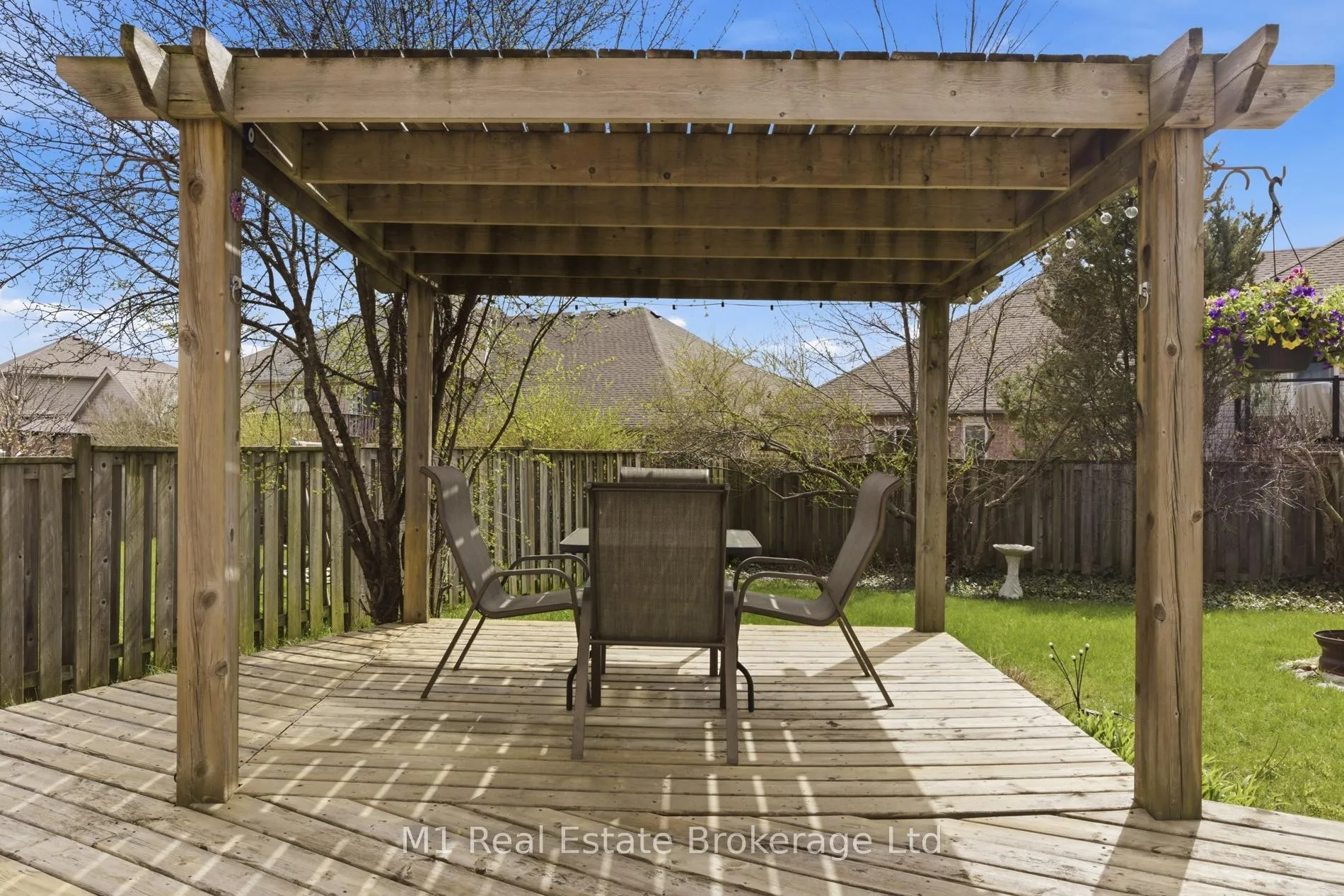 Photo 23 of 577 Mctavish Street, Centre Wellington, Fergus — HOMEH