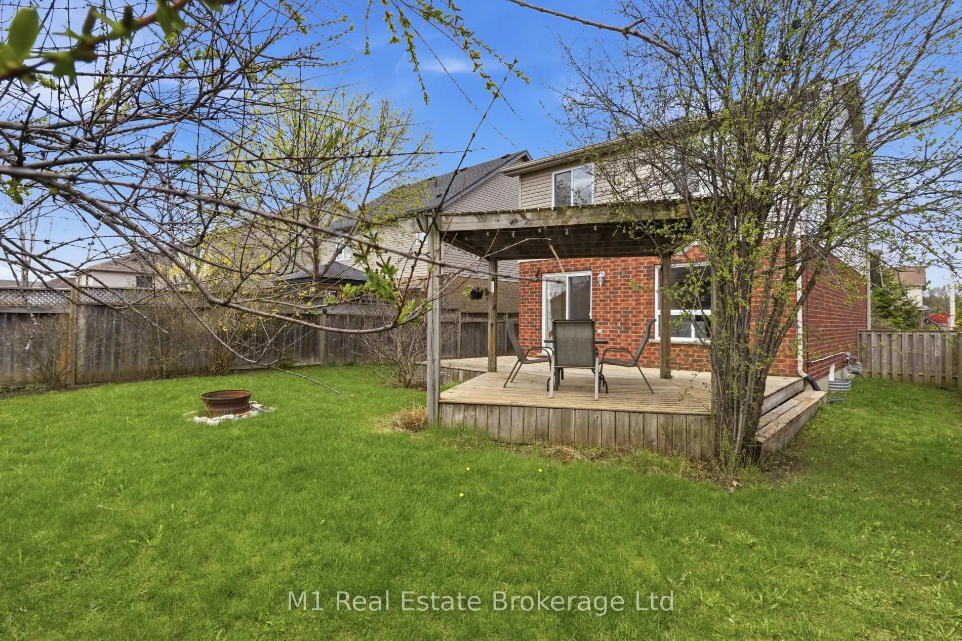 Photo 26 of 577 Mctavish Street, Centre Wellington, Fergus — HOMEH