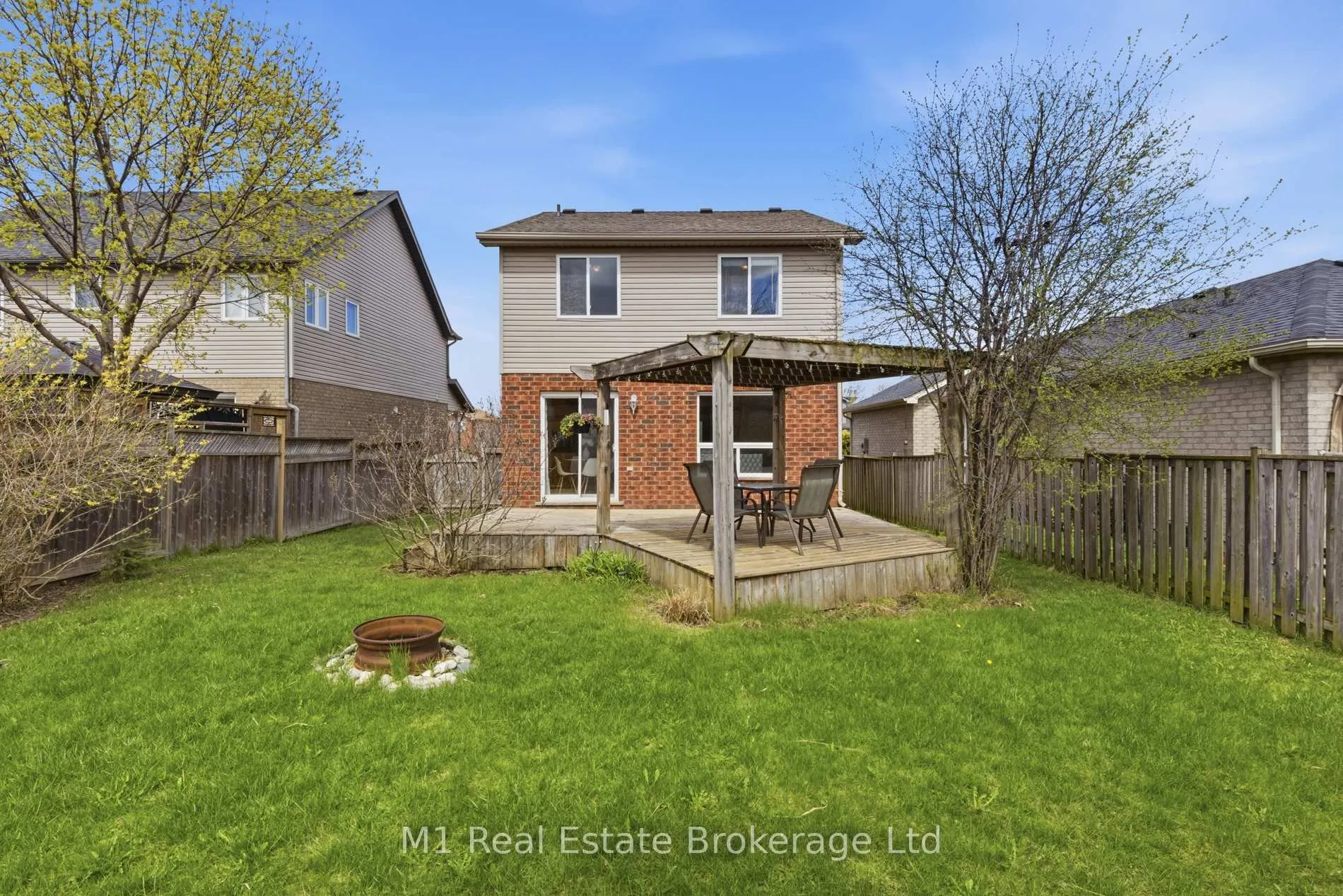 Photo 28 of 577 Mctavish Street, Centre Wellington, Fergus — HOMEH