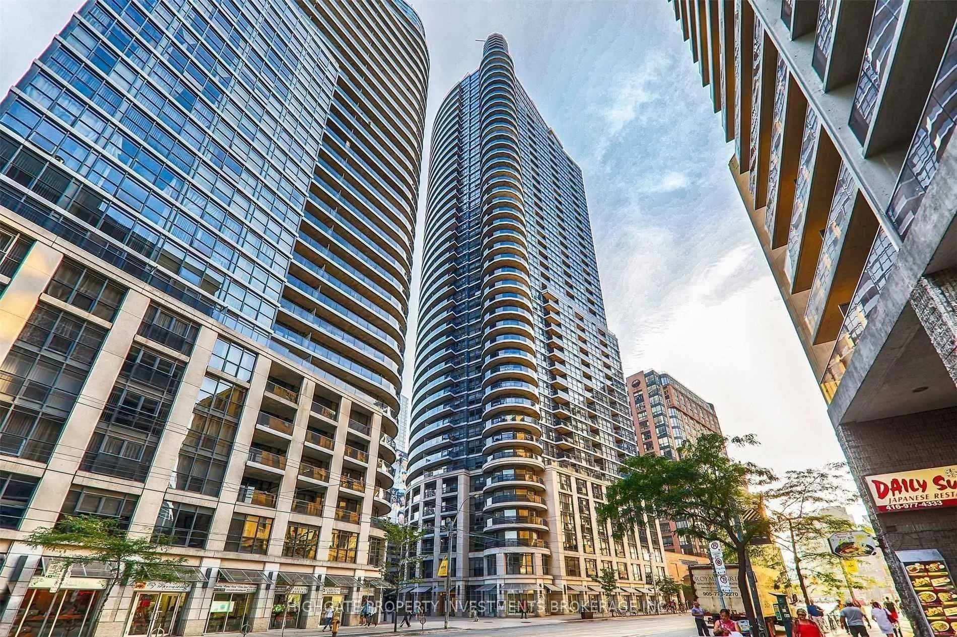 Photo 1 of Unit 1907, 21 Carlton Street, Toronto, Church-Yonge Corridor — HOMEH