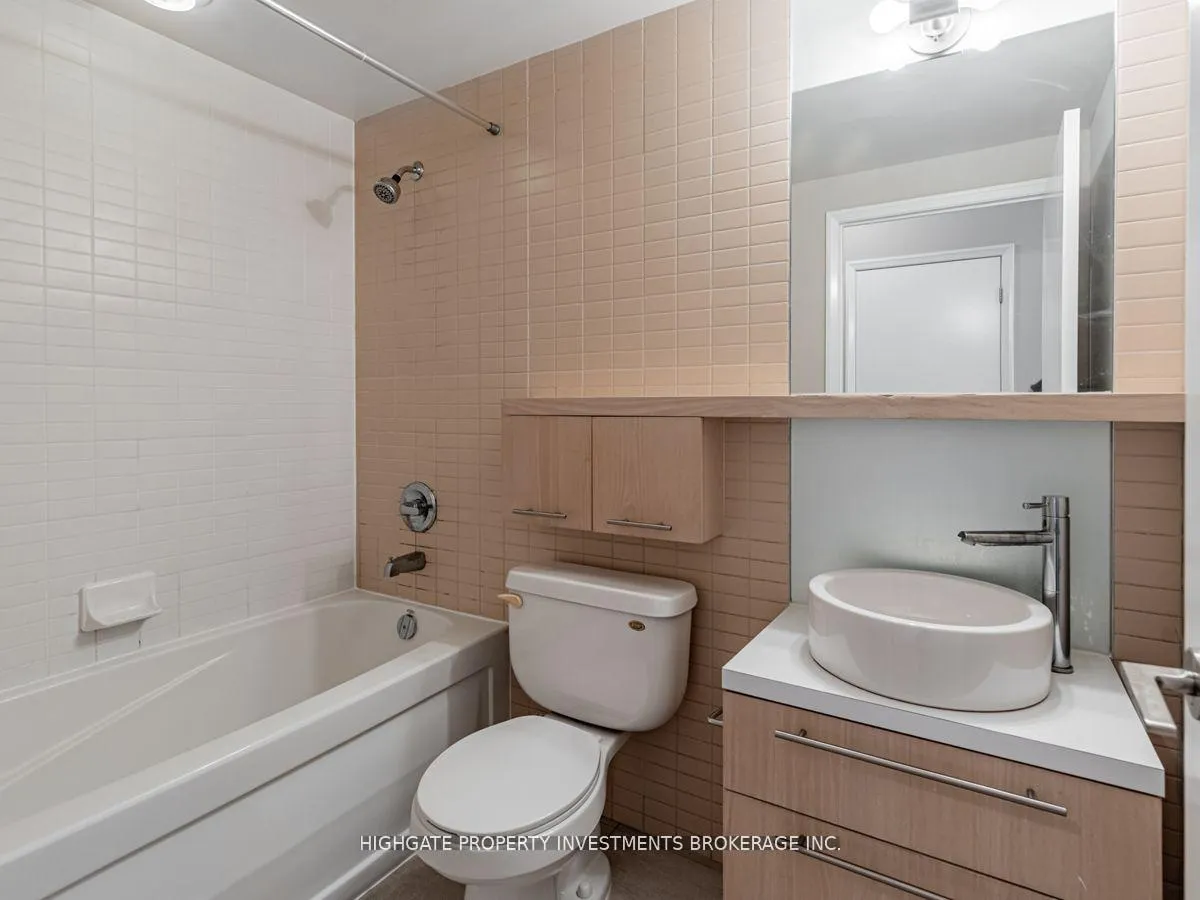 Photo 19 of Unit 1907, 21 Carlton Street, Toronto, Church-Yonge Corridor — HOMEH