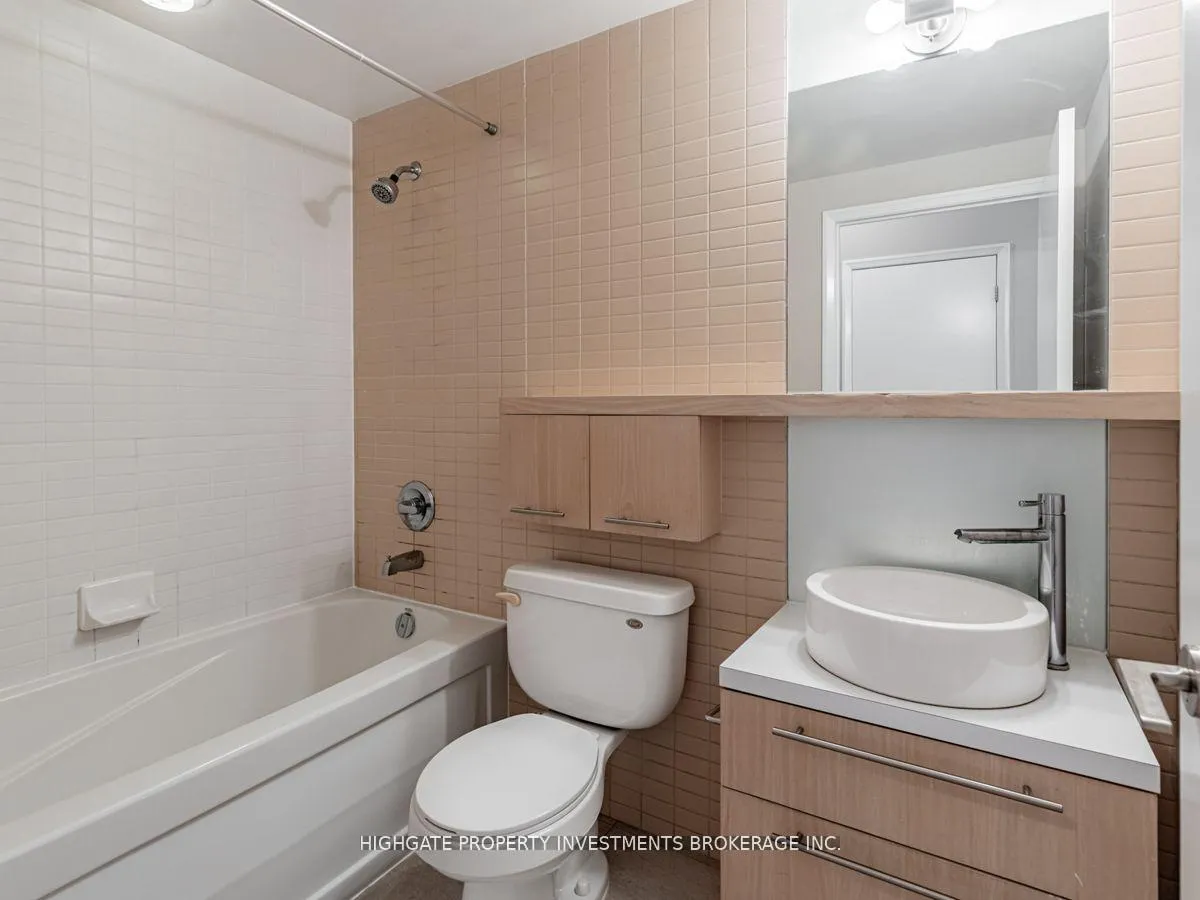 Photo 20 of Unit 1907, 21 Carlton Street, Toronto, Church-Yonge Corridor — HOMEH