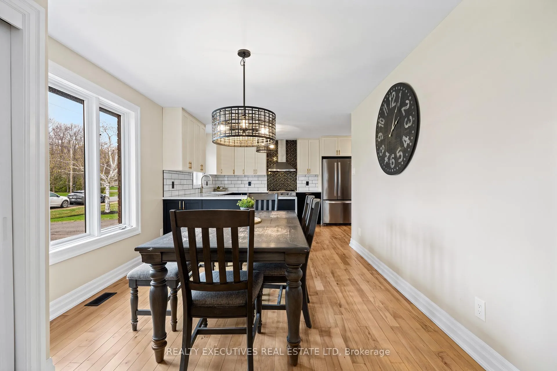 Photo 9 of 1664 Christina Crescent, North Dundas, North Dundas (Mountain) Twp — HOMEH