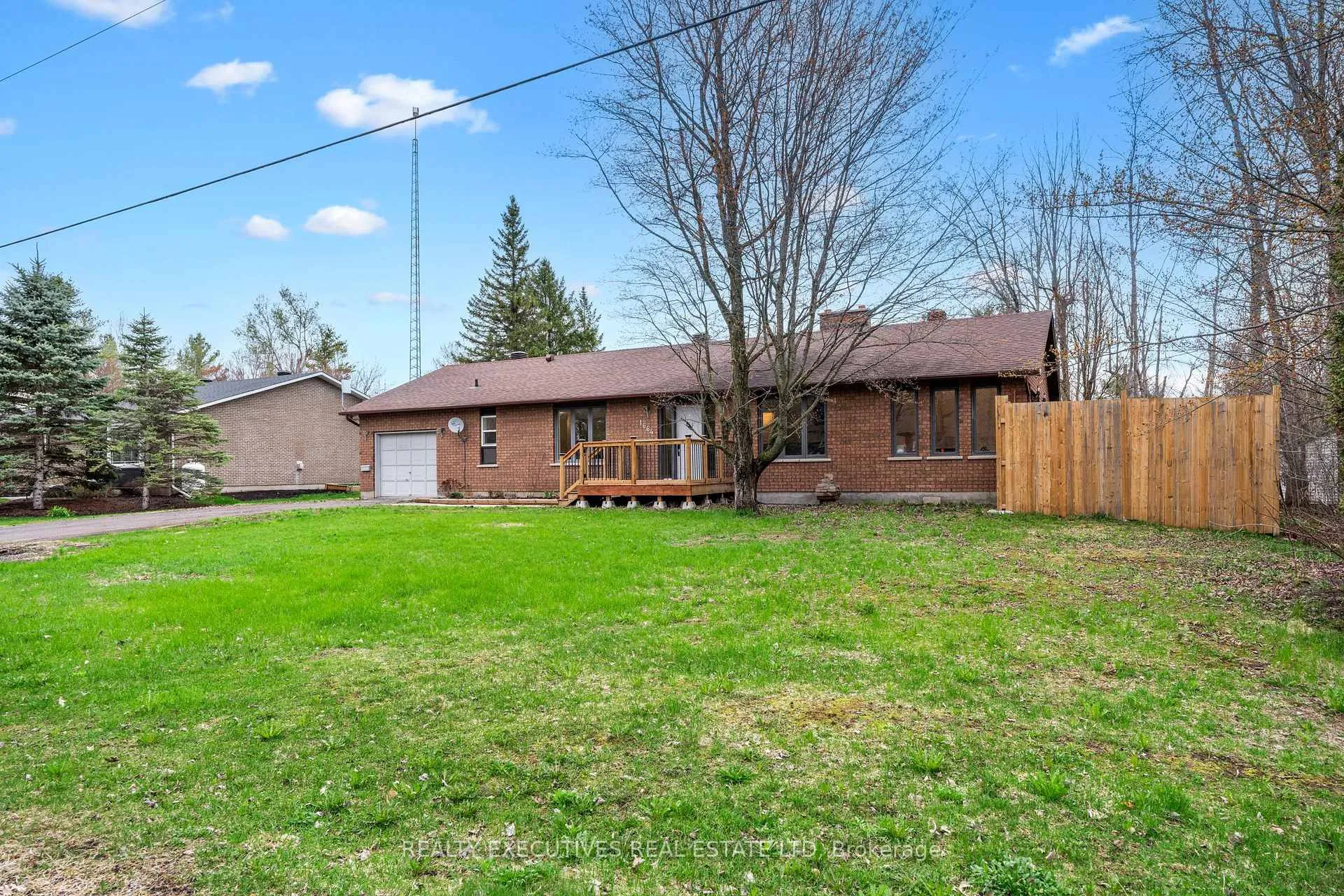 Photo 30 of 1664 Christina Crescent, North Dundas, North Dundas (Mountain) Twp — HOMEH
