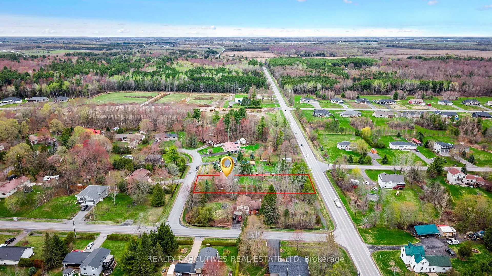 Photo 39 of 1664 Christina Crescent, North Dundas, North Dundas (Mountain) Twp — HOMEH