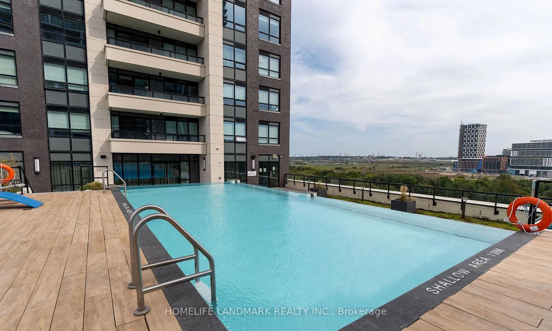 Photo 4 of Unit 306, 25 Water Walk Drive, Markham, Unionville — HOMEH