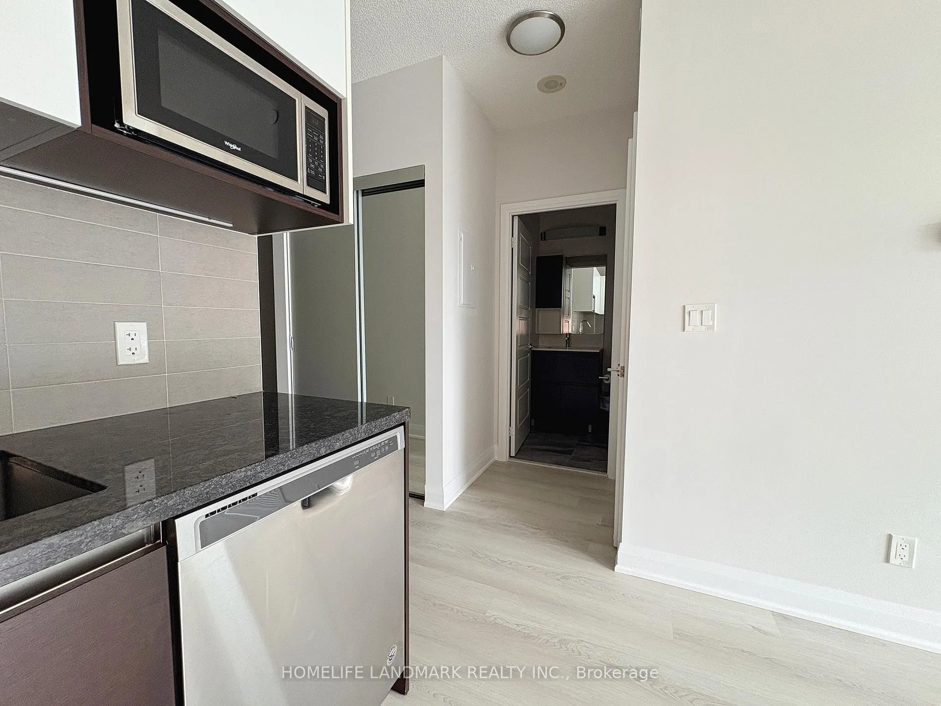 Photo 9 of Unit 306, 25 Water Walk Drive, Markham, Unionville — HOMEH