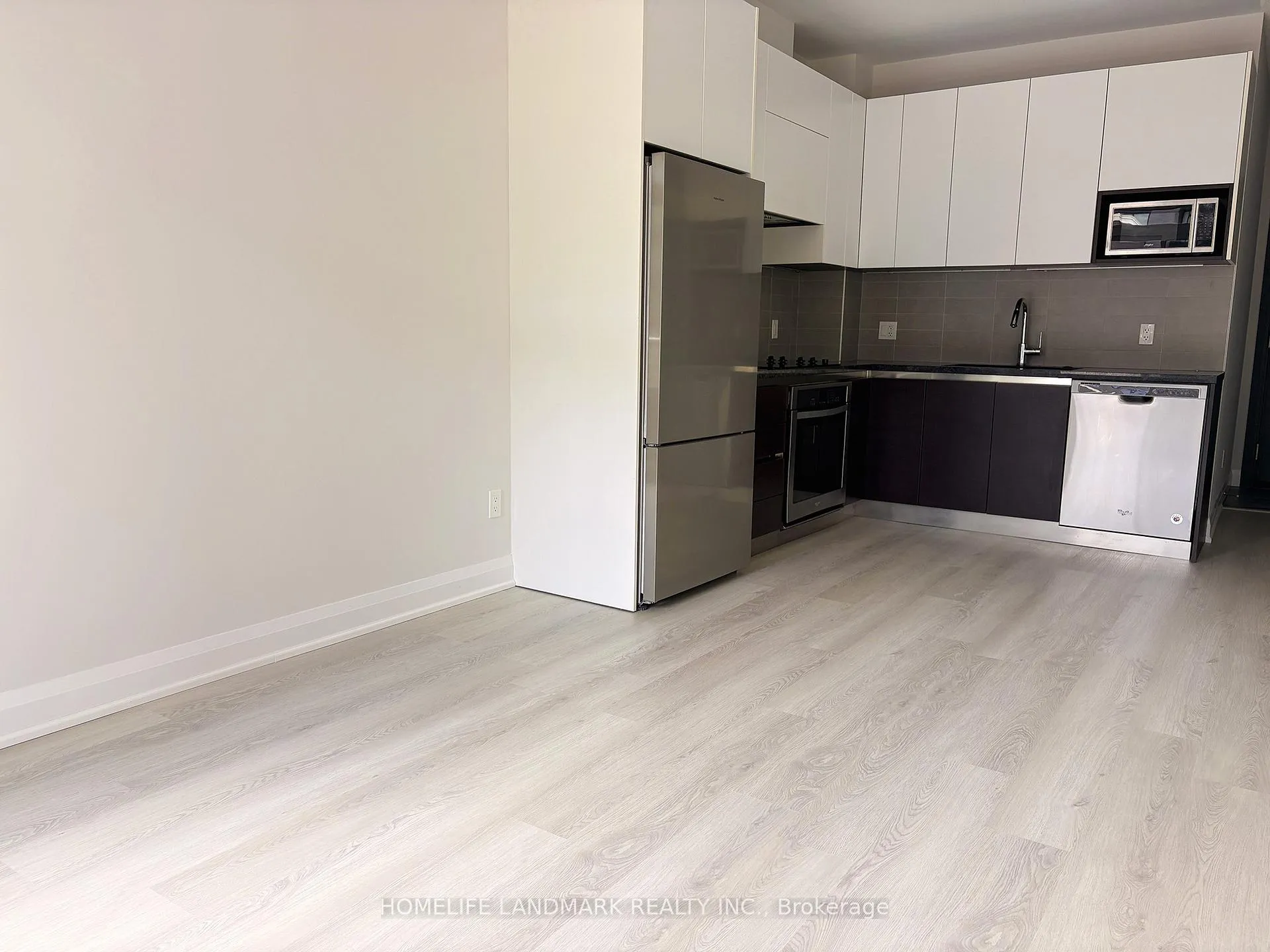 Photo 17 of Unit 306, 25 Water Walk Drive, Markham, Unionville — HOMEH