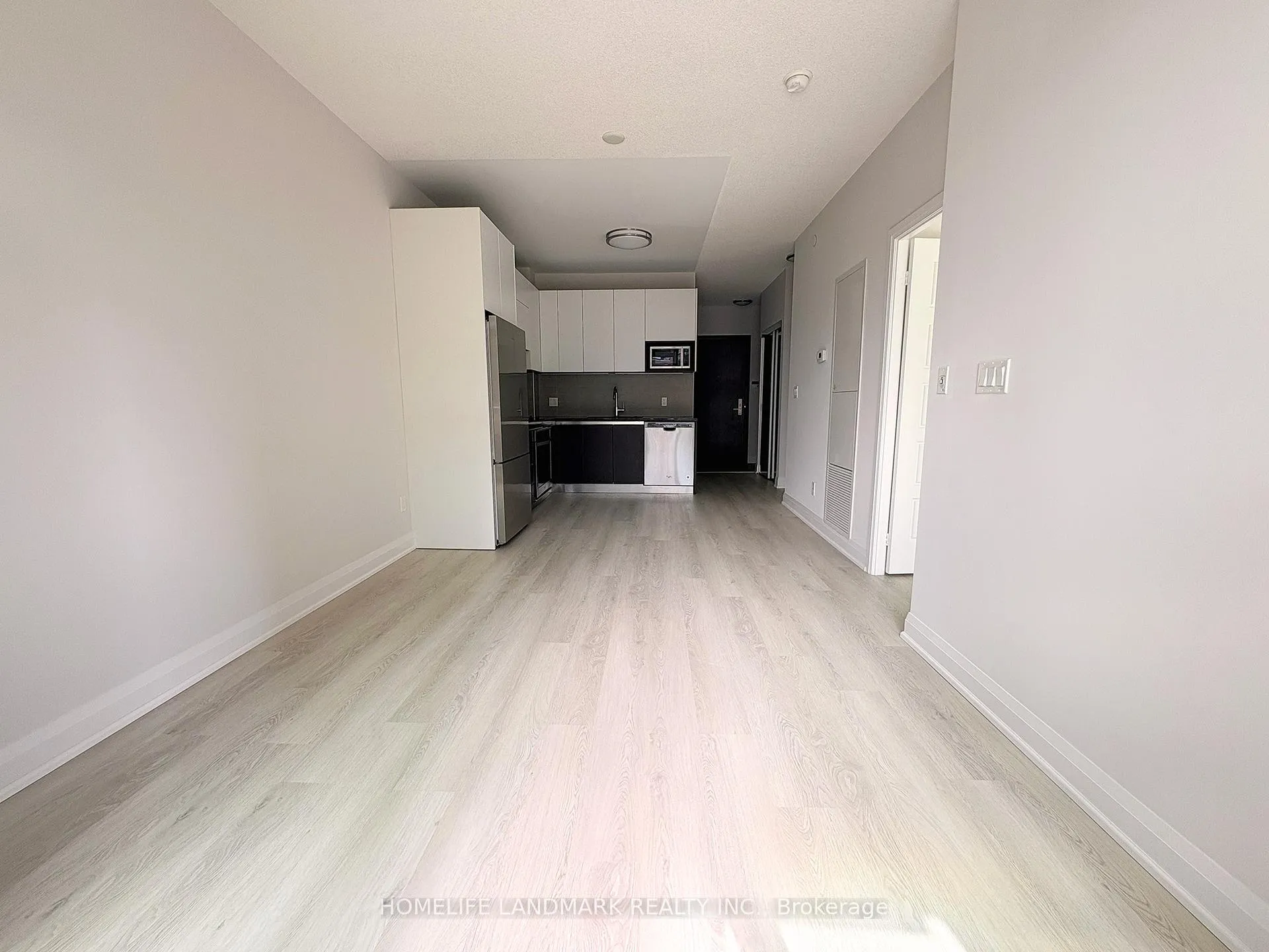 Photo 18 of Unit 306, 25 Water Walk Drive, Markham, Unionville — HOMEH