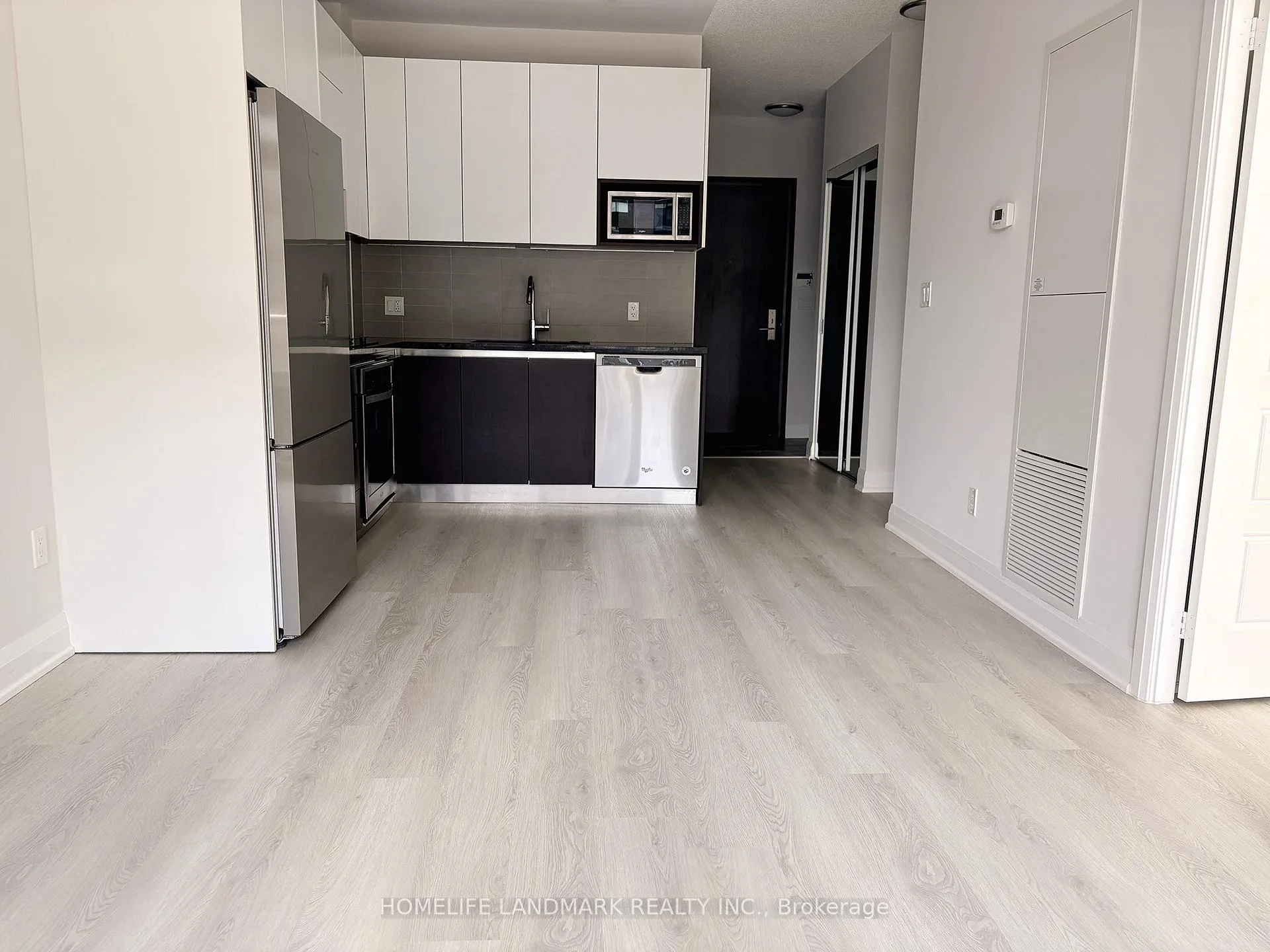 Photo 21 of Unit 306, 25 Water Walk Drive, Markham, Unionville — HOMEH