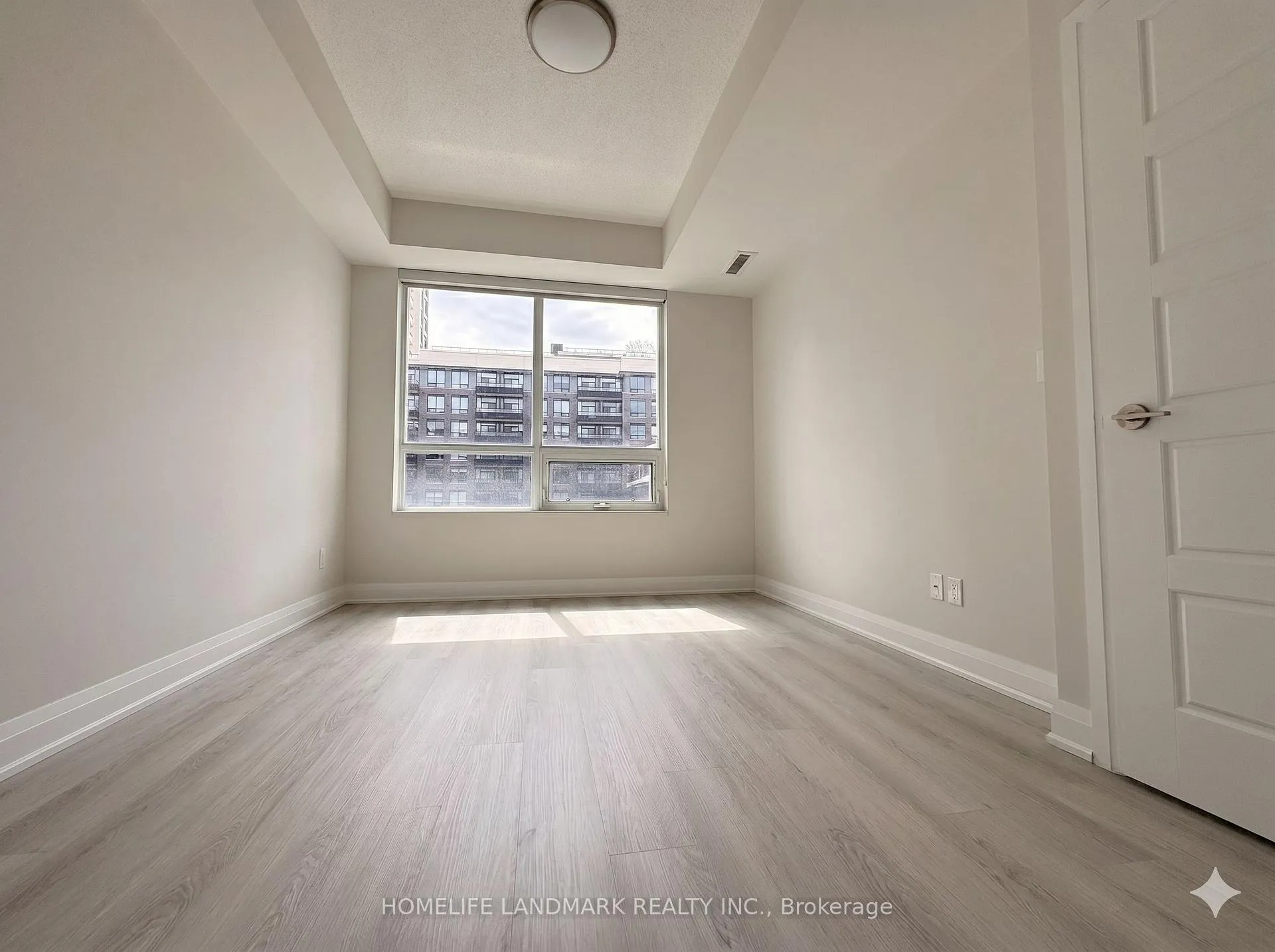 Photo 25 of Unit 306, 25 Water Walk Drive, Markham, Unionville — HOMEH